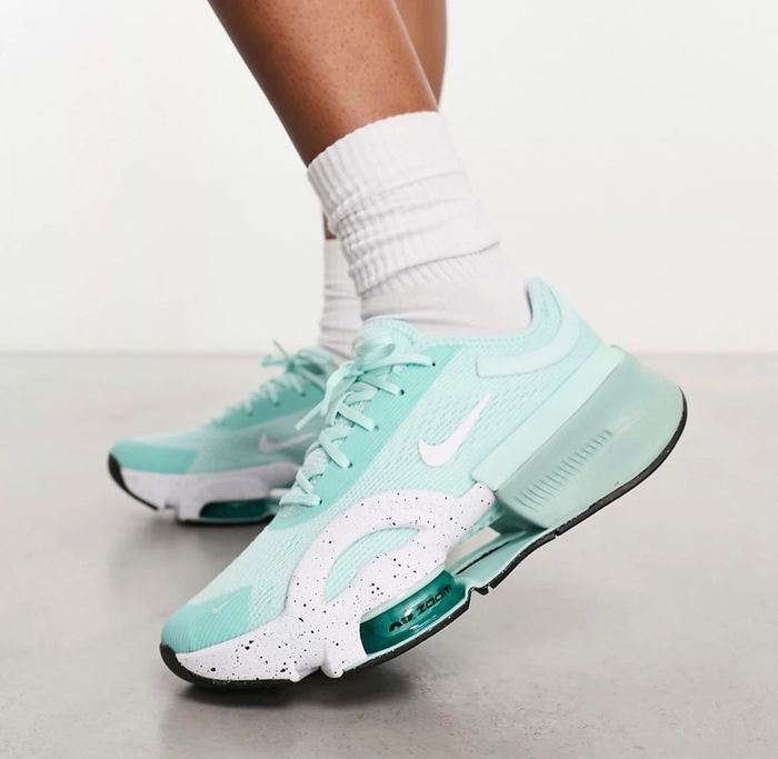 Superbes baskets Nike Superrep air zoom t.40