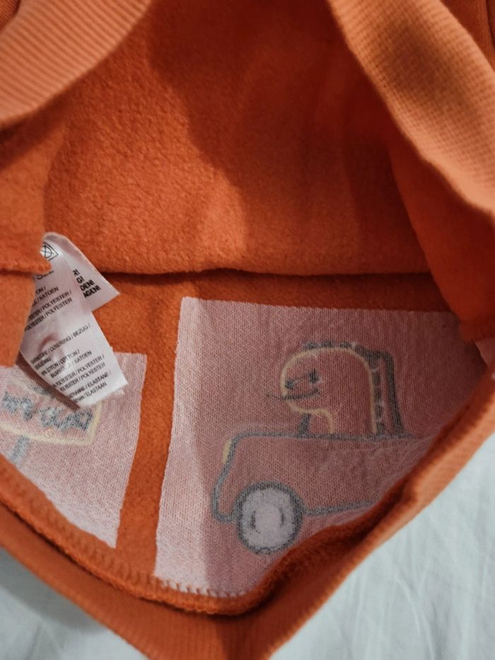 Pull et chaussette carrefour 6mois - photo numéro 4