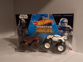 Hotwheel monster truck dark vador vs stormtroopers