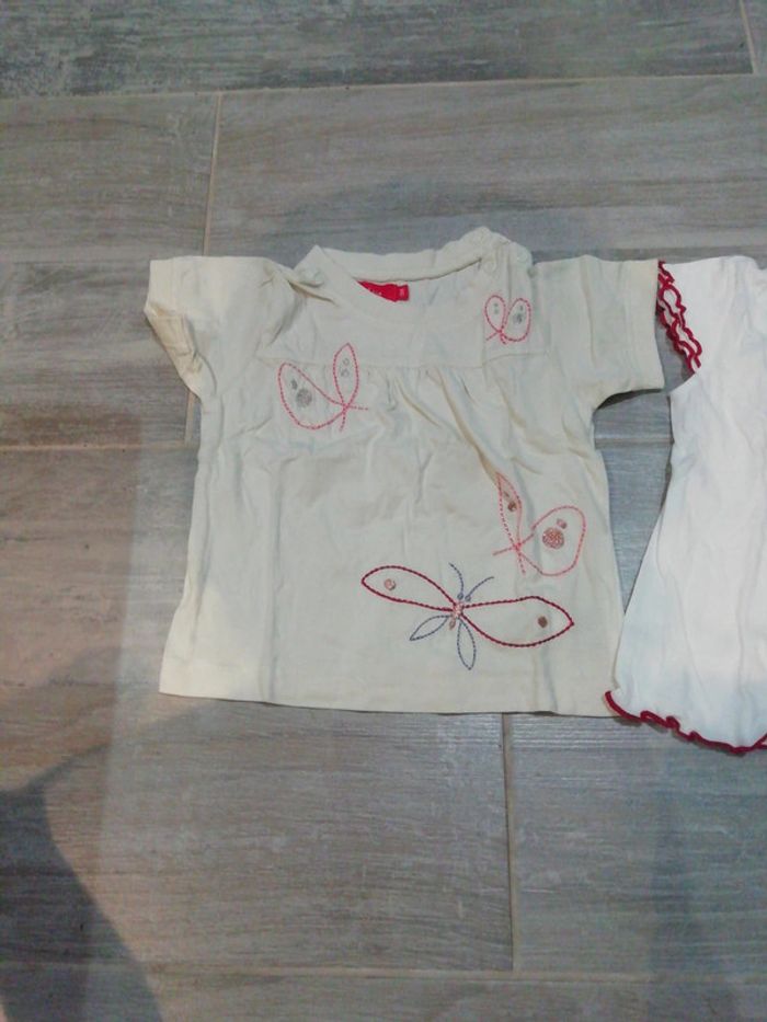 2 T-shirts 12 mois fille - photo numéro 2