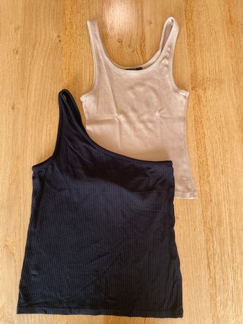 Lot 2 débardeurs XS