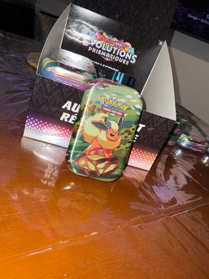 Pokémon Mini tins évolutions prismatiques - EV.8.5 - photo numéro 3