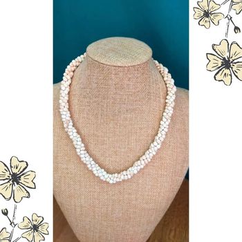 Collier torsadé vintage en perles naturelles