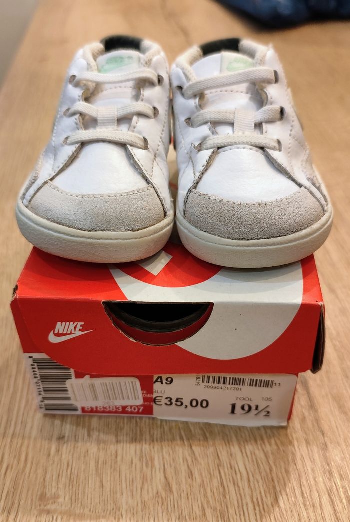 Nike Tanjun taille 19.5 - photo numéro 2