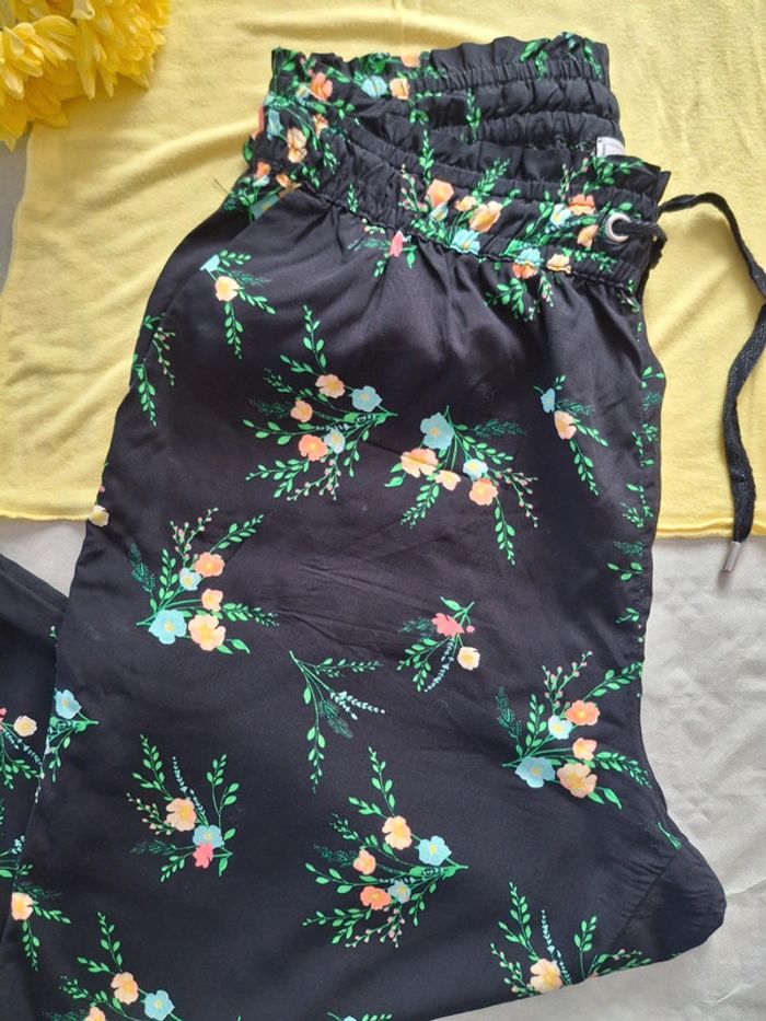Très bel ensemble top jaune et pantalon fleuri - - photo numéro 2