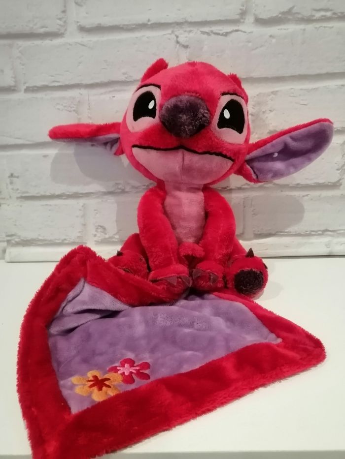 Doudou stitch  rouge petit diable Disney