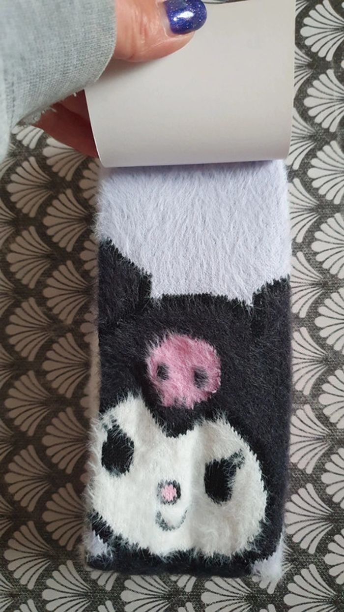 2 paires de chaussettes Cosy socks Hello Kitty et Kuromi taille 37-42 - photo numéro 4