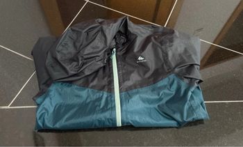 Kway taille 12-13 ans