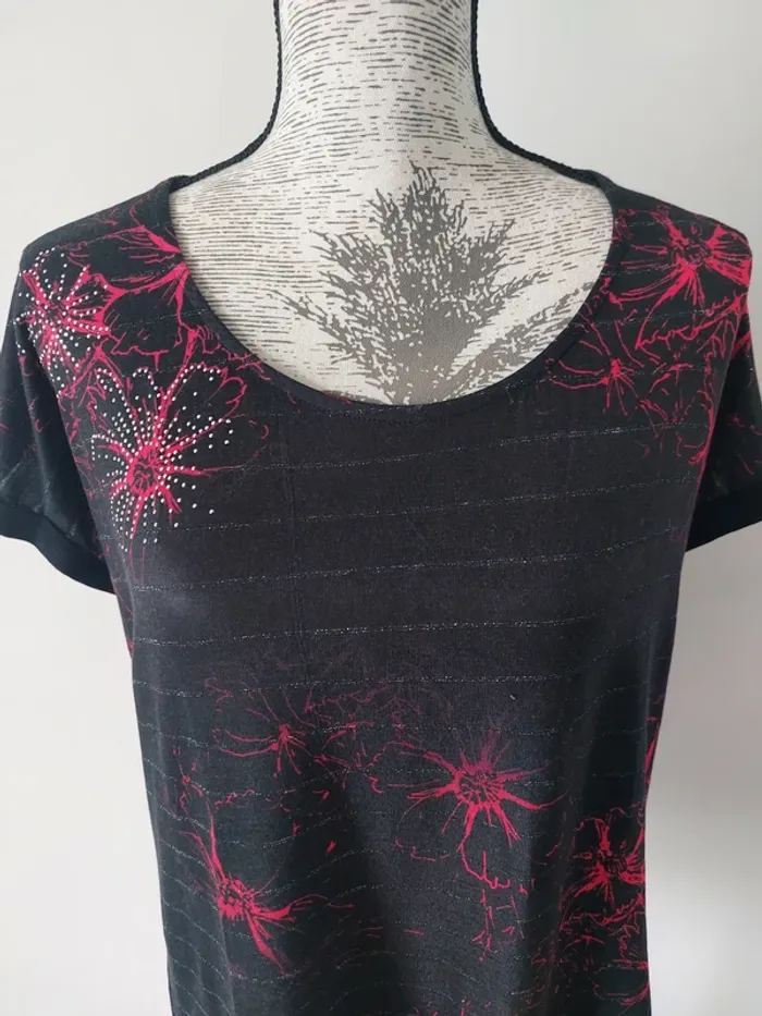 T-shirt fantaisie neuf - photo numéro 2