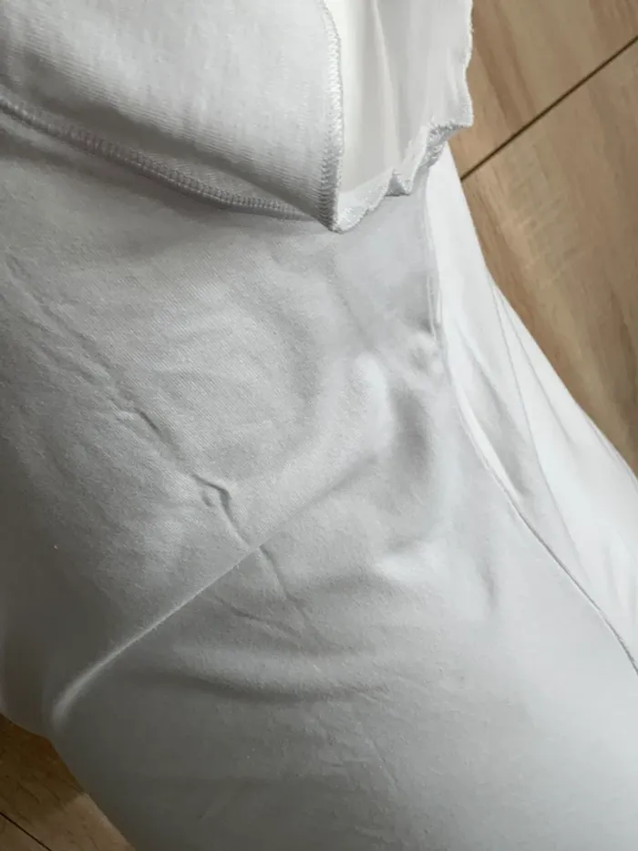 Tee-shirt blanc à brillant L😺 - photo numéro 13