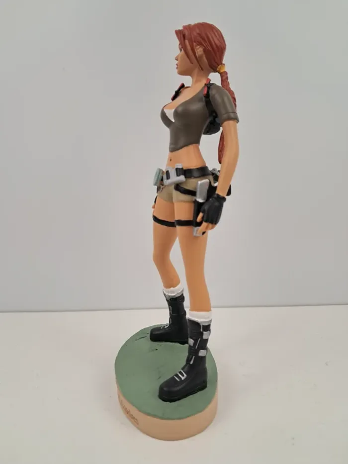 Figurine Tomb Raider Lara Croft - numéro 8 Tomb Raider Legend Londres - photo numéro 3