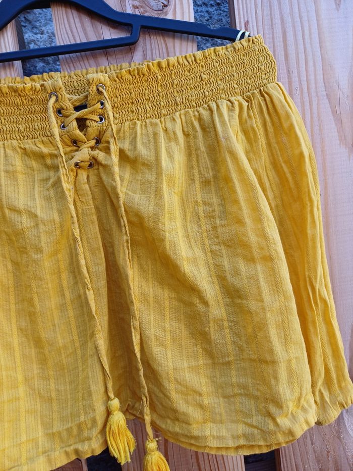 Joli top épaules dénudées jaune Jennyfer taille M - photo numéro 7