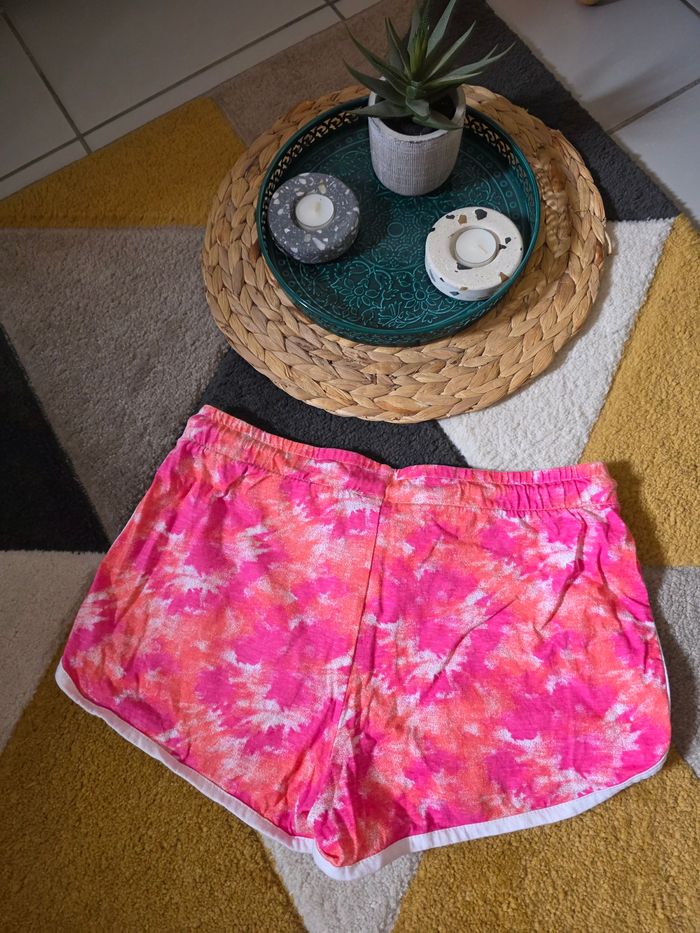 Petit short rose et blanc Primark taille s - photo numéro 5