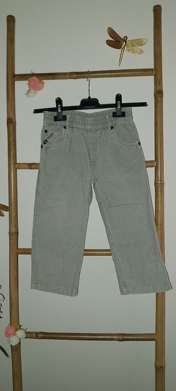 Pantalon wild leg Okaidi Très bon état 4 ans