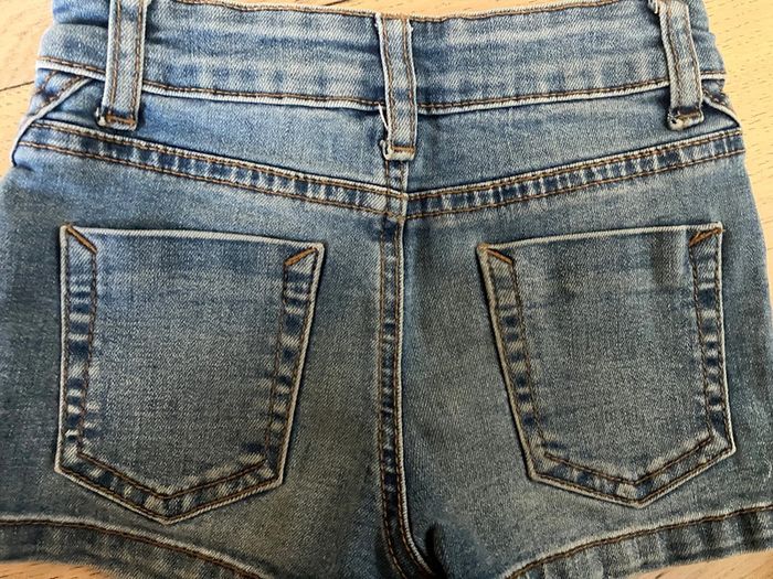 Ensemble blouse à bretelles + short en jeans 2-3ans H&M - photo numéro 9