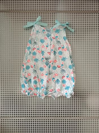 Barboteuse, 1 mois