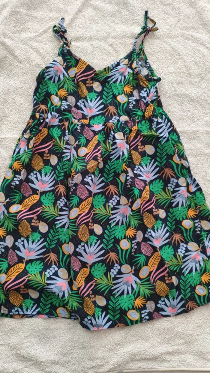 Robe bretelle fleurs jungle 8 ans Kiabi bretelles noeud - photo numéro 4
