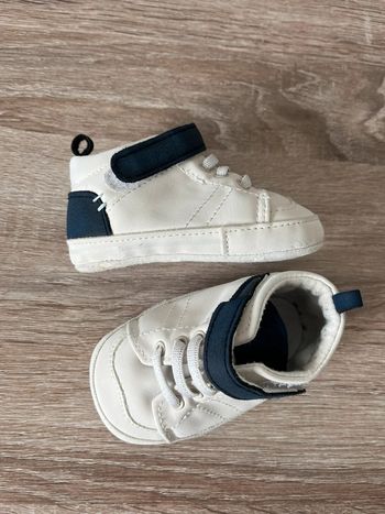 Chaussures baskets bébé
