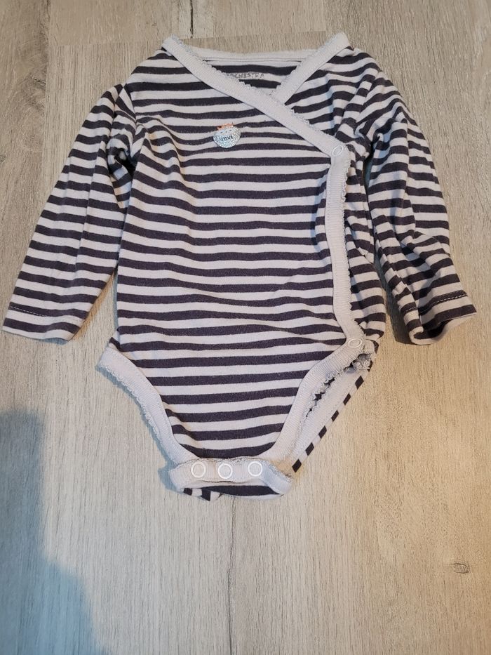 Lot bodies manches longues bébé 1 mois - photo numéro 2