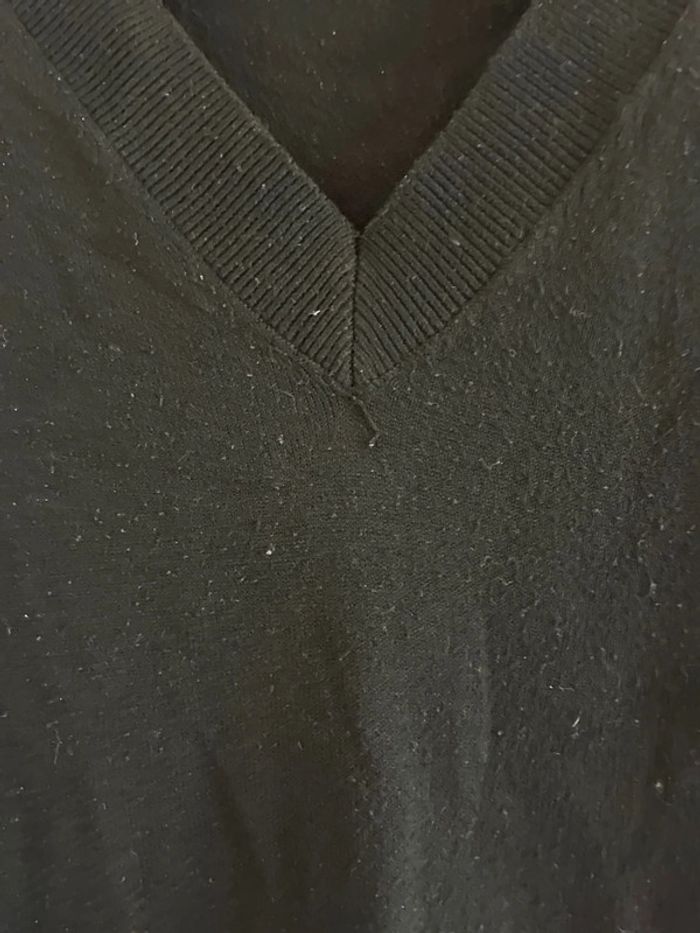Pull noir - photo numéro 2