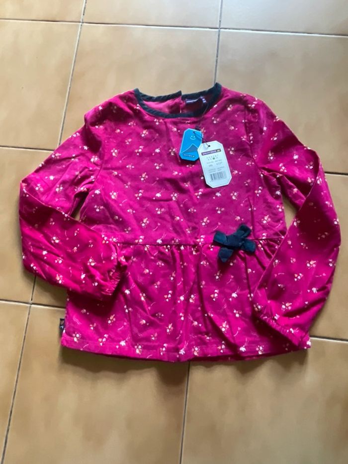 Blouse / t shirt fille 10 ans