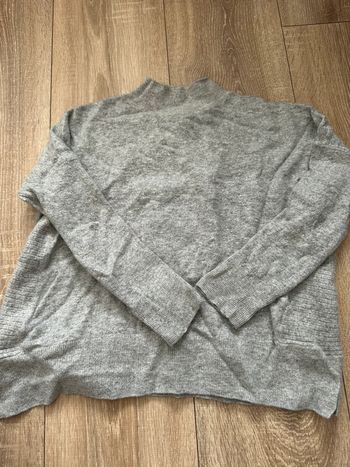 Pull gris