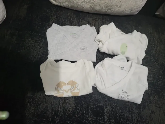 Lot 13 bodys naissance - photo numéro 2
