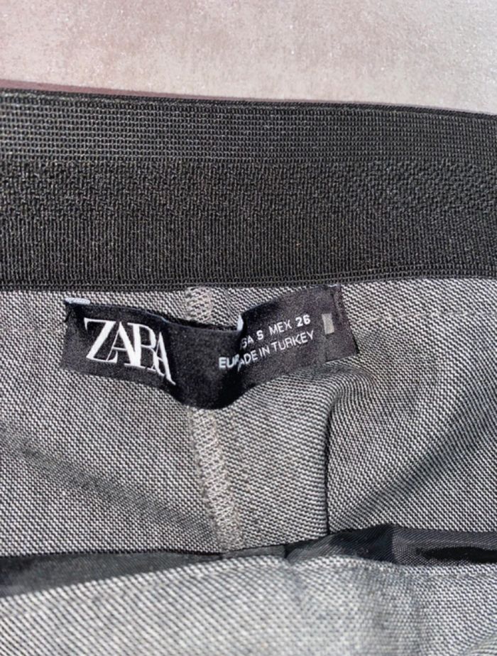 Pantalon gris Zara - photo numéro 2