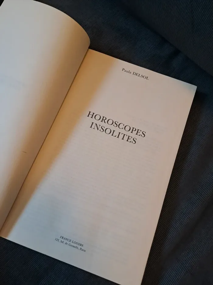 Livre "horoscopes insolites" - photo numéro 3