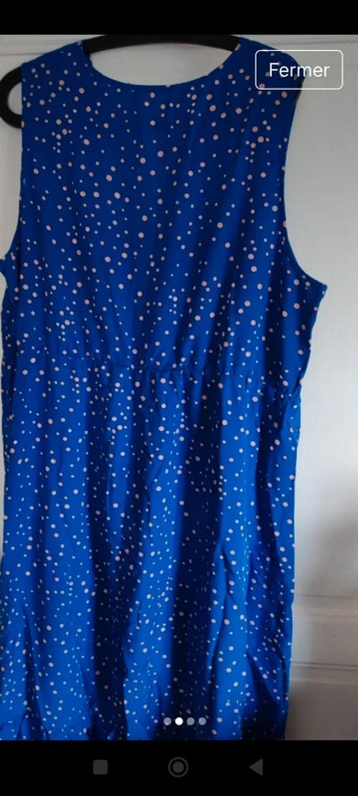 Robe a volant bleu a pois rose clair - photo numéro 4