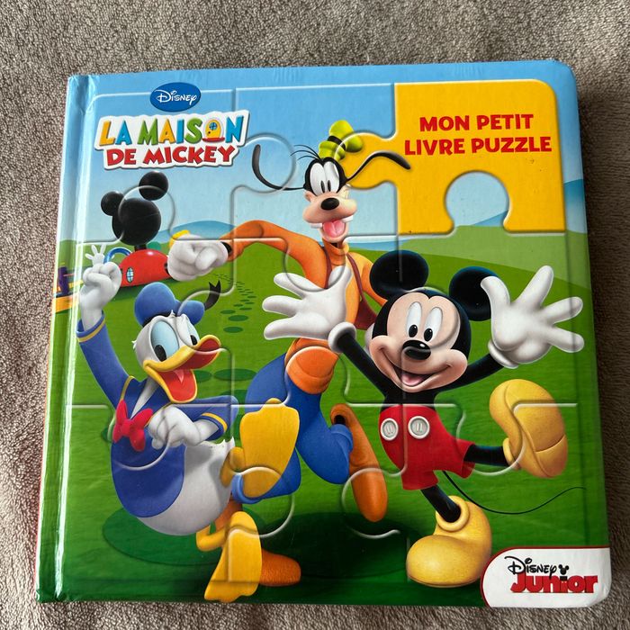 Livre puzzle Mickey bon état