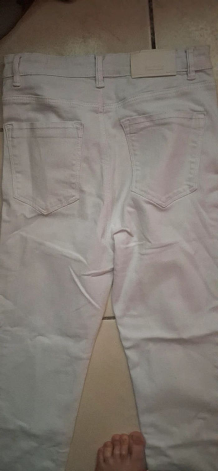 Pantalon en jean blanc - photo numéro 3