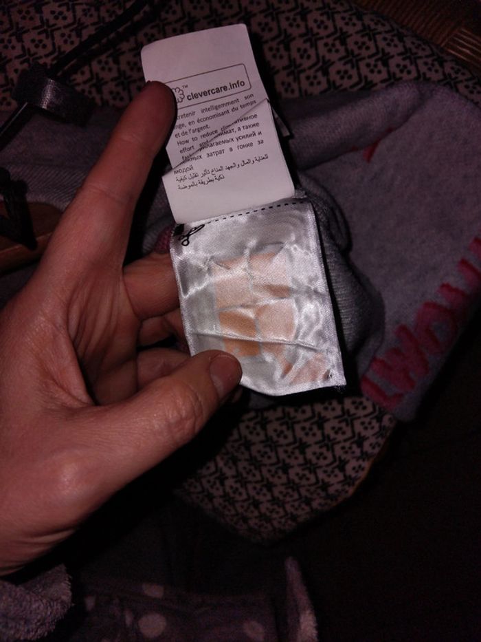 Pull inscription "rebelwoman" - photo numéro 5