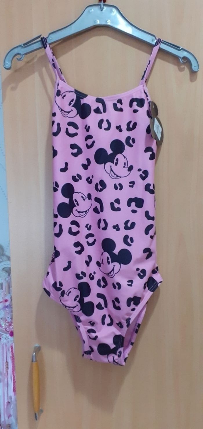 Joli maillot de bain fille mickey t 7/8ans