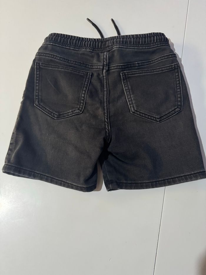 Lot de 4 shorts taille 7 ans garçon - photo numéro 8