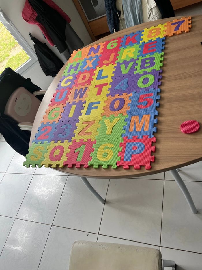 Tapis en mousse petit carreau