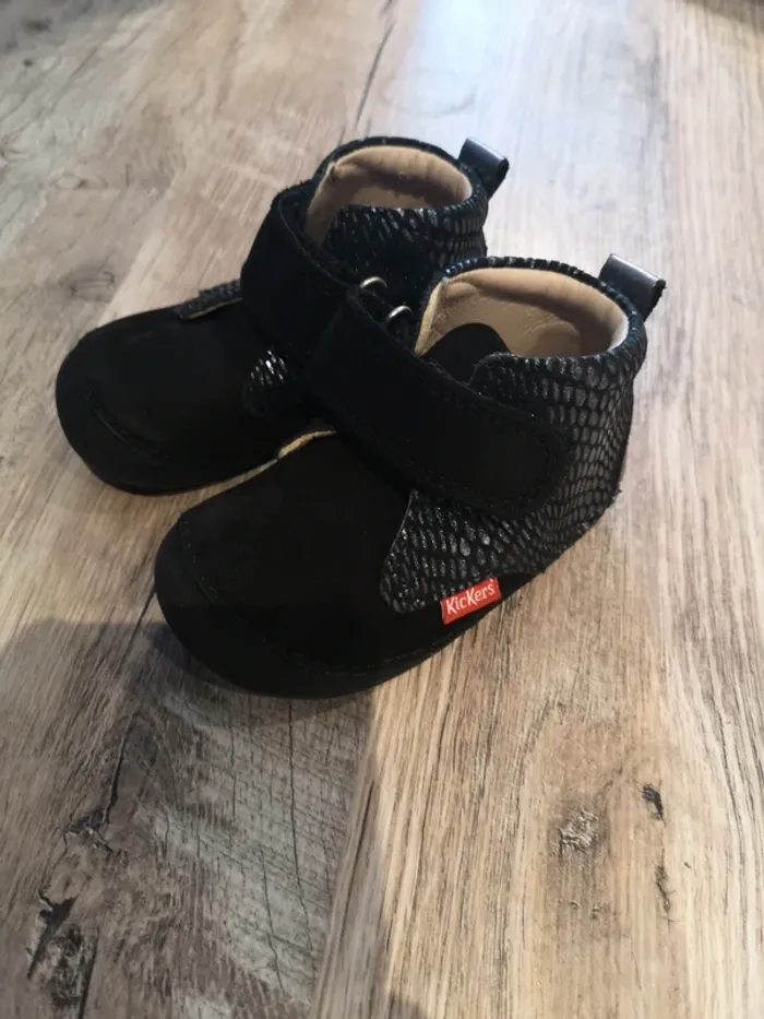 Bottine fille kickers noir 19