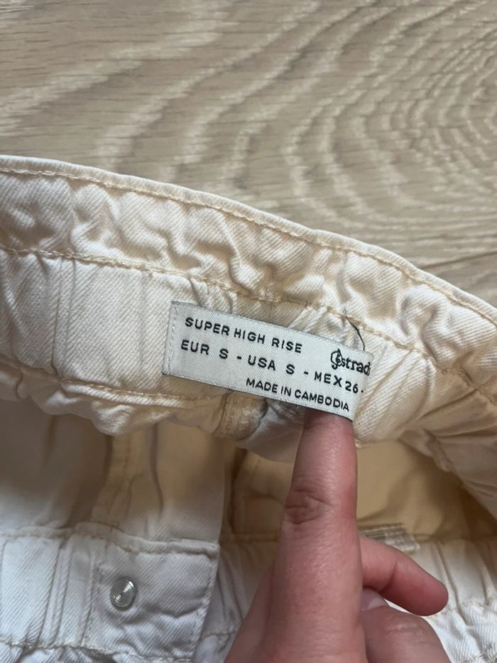 Short en jean crème - photo numéro 3