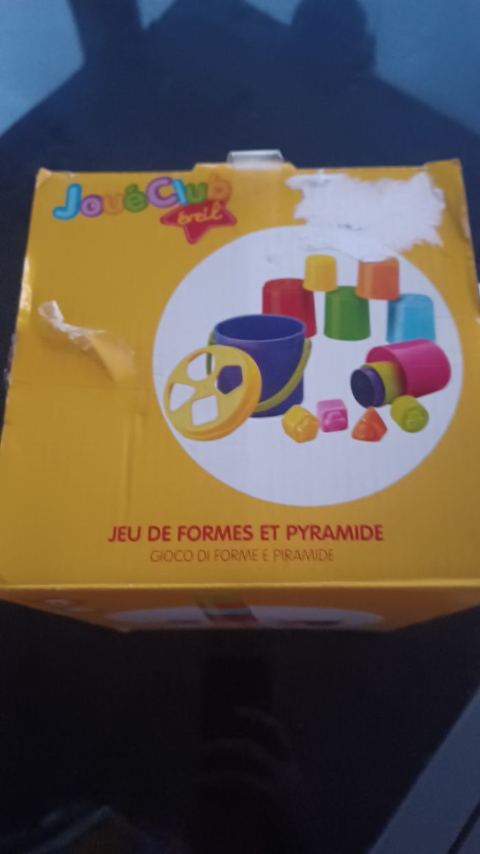 Jeu de forme et pyramide 12 mois  neuf jouet club