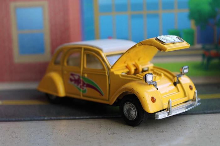 Welly Citroën 2 CV - photo numéro 7