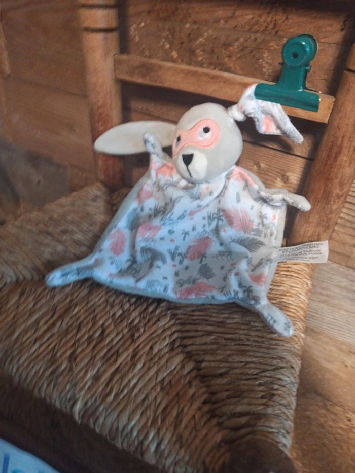 Doudou lapin IKKS rose tbe - photo numéro 3