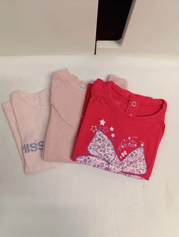 T-shirts fille, In extenso