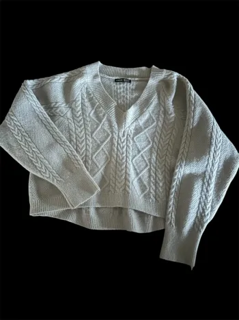 Pull court beige manches longues taille S