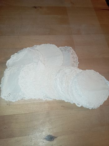 Lot de mini napperons 