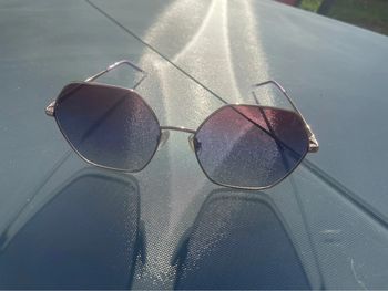 Lunette de soleil neuve