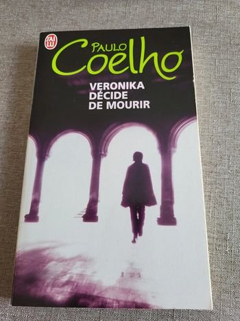 Véronika décide de mourir de Paulo Coelho