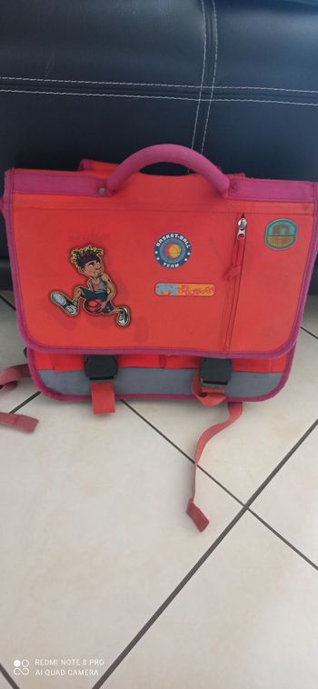 Cartable rouge