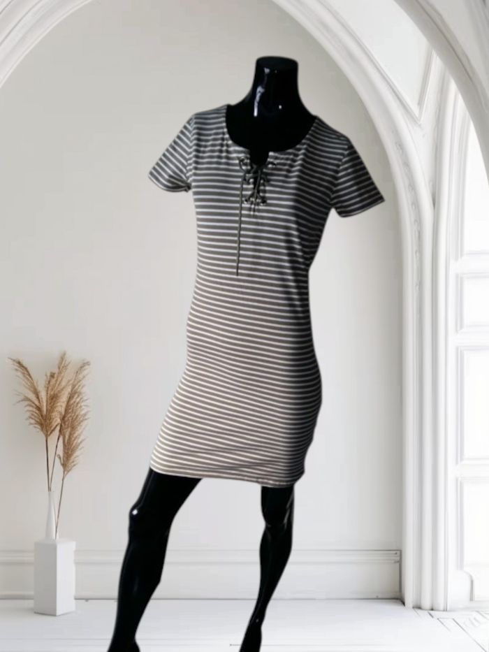 Robe d'été lignée Taille 38