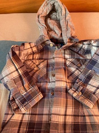 Veste en jean avec capuche 2 ans