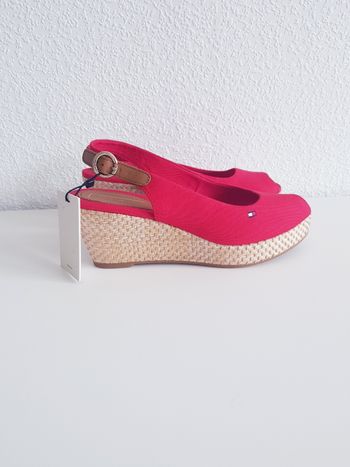 Tommy Hilfiger - Sandales compensées - 37 - Neuves avec étiquette !